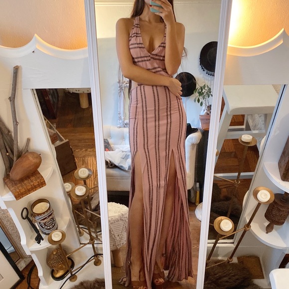 Reformation Dresses & Skirts - Reformation Rare Striped Cut Out Maxi Dress